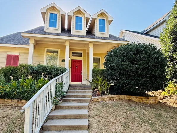 1645 Cambridge Dr, Aubrey, TX 76227