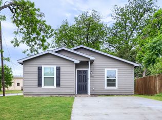 1900 N 17th St, Waco, TX 76707