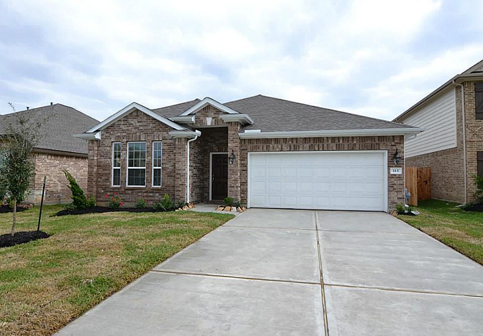 1st image of 115 Parkstone Dr