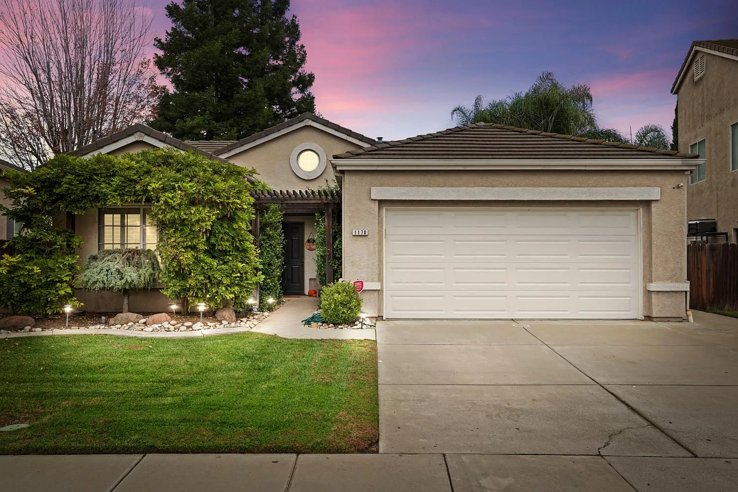 1170 Sangria Ln photo 1