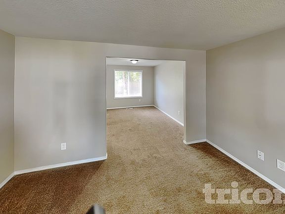 2nd image of 1704 NE 16th Loop