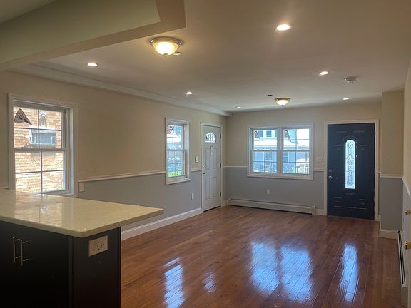 5th image of 10474 165th St