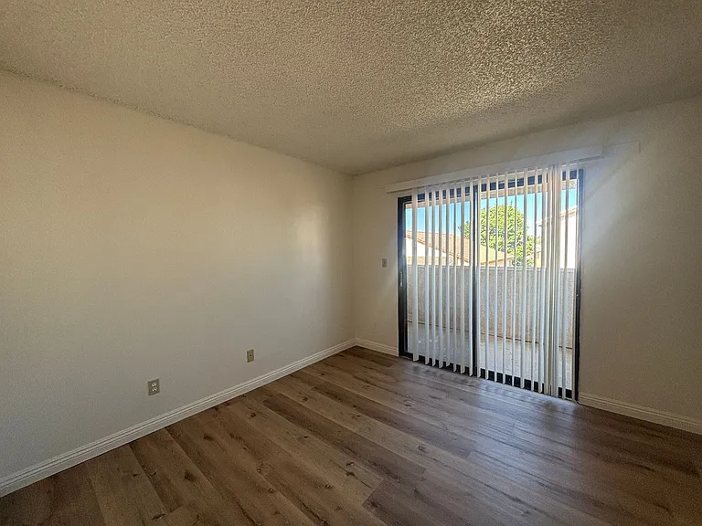 43941 18th St E — Photo 19