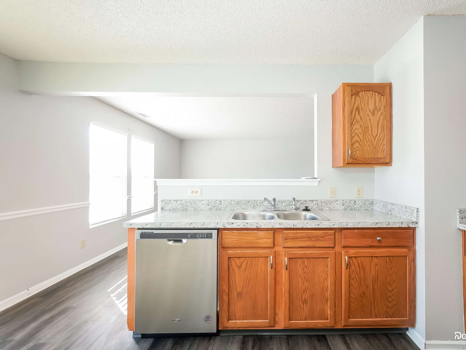 3 bed, 2.5 bath, 1997 sqft, $1,840 — Photo 4