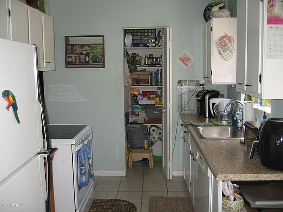 5th image of 1953 Sunset Dr SW