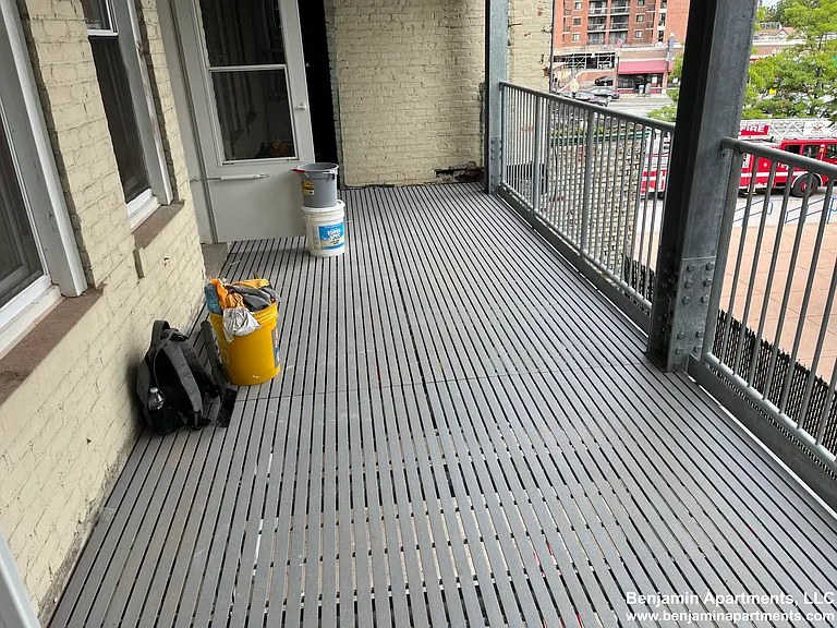 6 Barrows St #13 — Photo 17