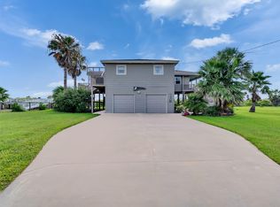 3917 1st St, Galveston, TX 77554
