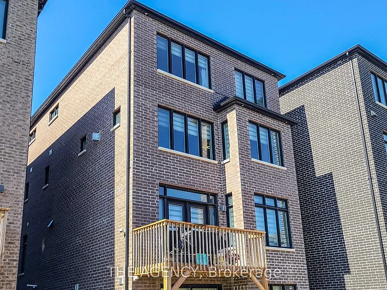 7 Kipling Grove Ct — Photo 2
