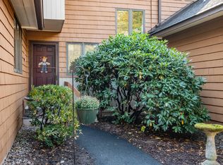 41 Bathcrescent Ln #41, Bloomfield, CT 06002