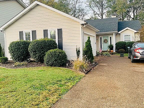 5th image of 1624 Pleasant Way