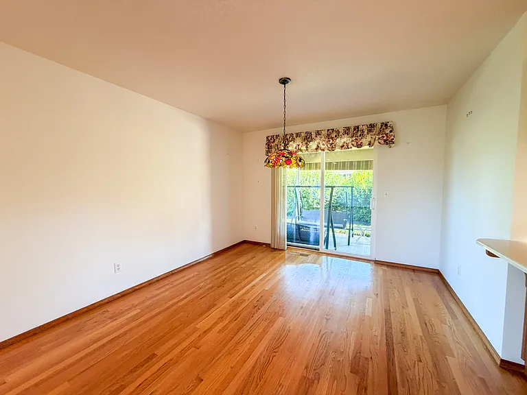 364 SE Davis Ct #364 — Photo 10