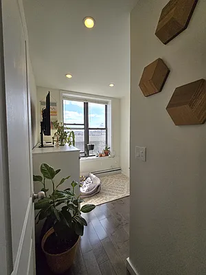 Rented by Corcoran | media 22