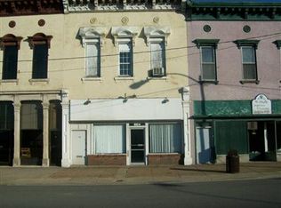 606 E Main St, Petersburg, IN 47567