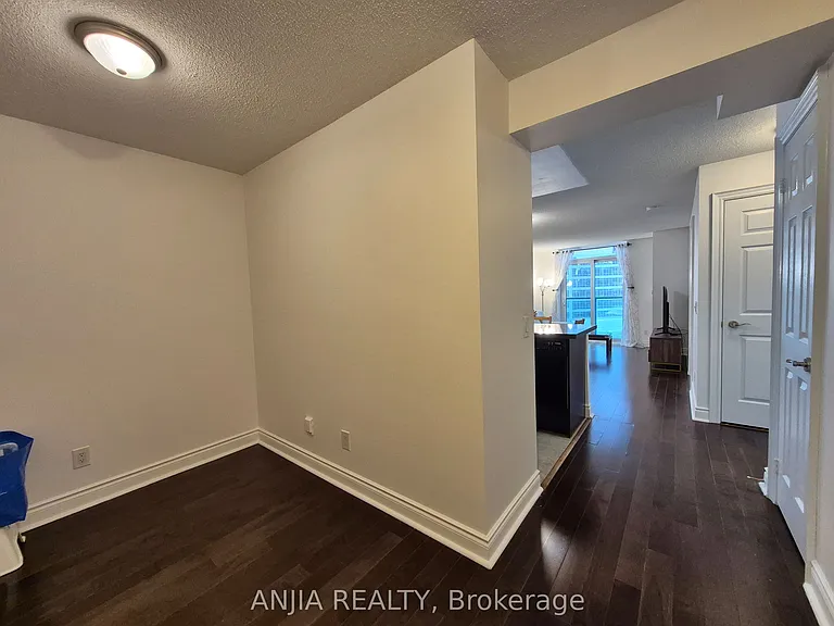 25 Greenview Ave #1024 — Photo 8