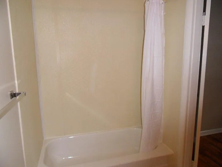 808 Fatherland St #4 — Photo 6