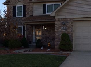 19631 Sexton St, Brownstown, MI 48173