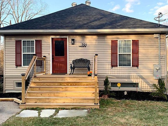 2nd image of 701 E Moody Dr