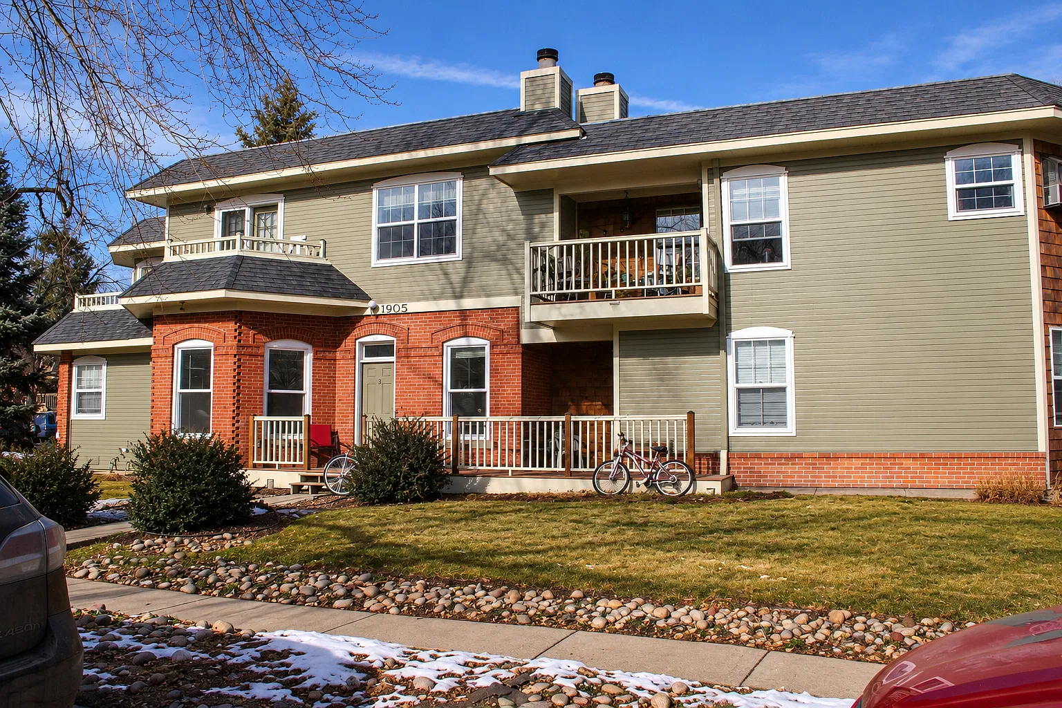 3 bed, 1170 sqft, $4,485 — Photo 1