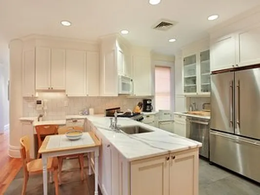 Sold by Corcoran | media 14