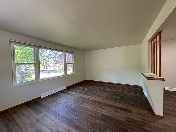 4th image of 803-805 Caroline St