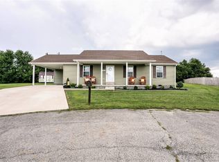 40 Commander Ct, Springfield, KY 40069