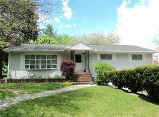16 Vincent Ave, Methuen, MA 01844