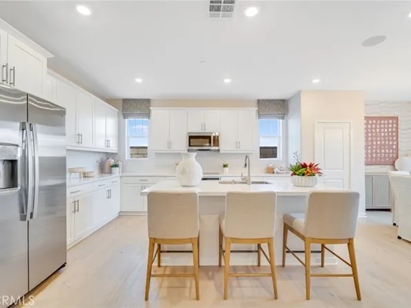 10857 Pala Bells St, Loma Linda, CA 92354