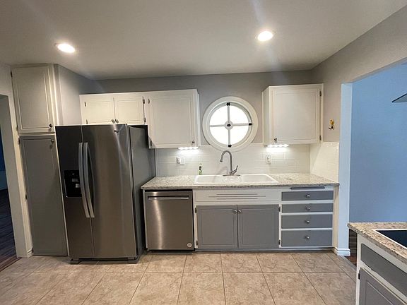 4th image of 2914 Cato Blvd