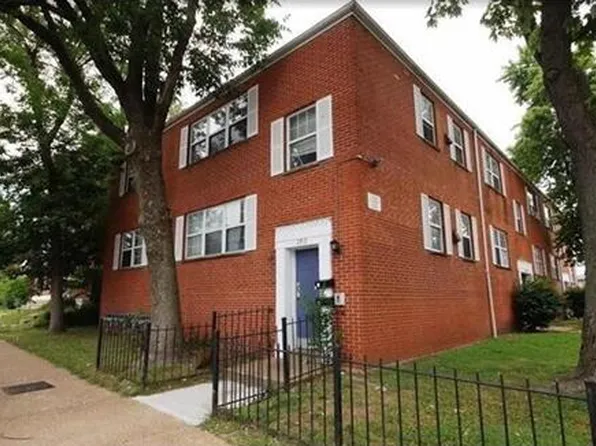 2915 Chippewa St Unit B, Saint Louis, MO 63118