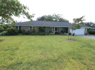 2642 Old Saint Marys Rd, Beeville, TX 78102