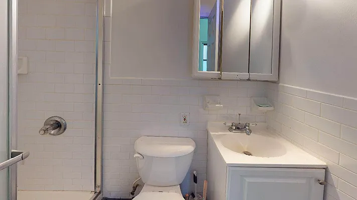 Rented by Bond New York | media 42