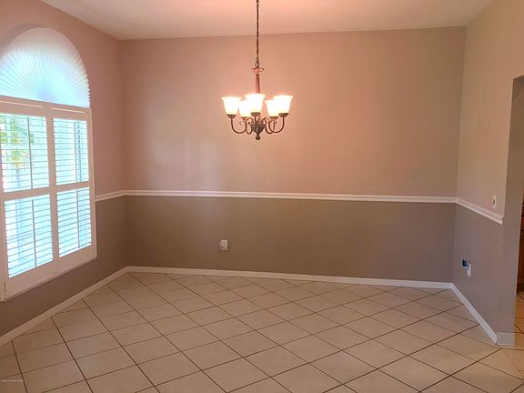 3rd image of 1061 Pelican Ln