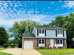 203 Fort Worth St, Hampton, VA 23669