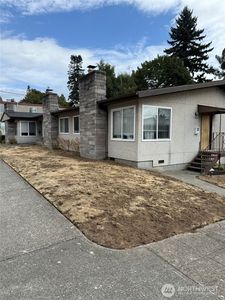 1000 N 49th Street, Seattle, WA, 98103