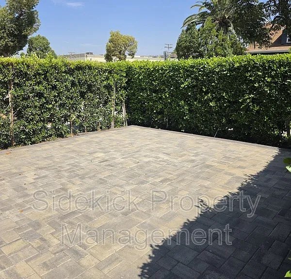 432 W Garfield Ave — Photo 22