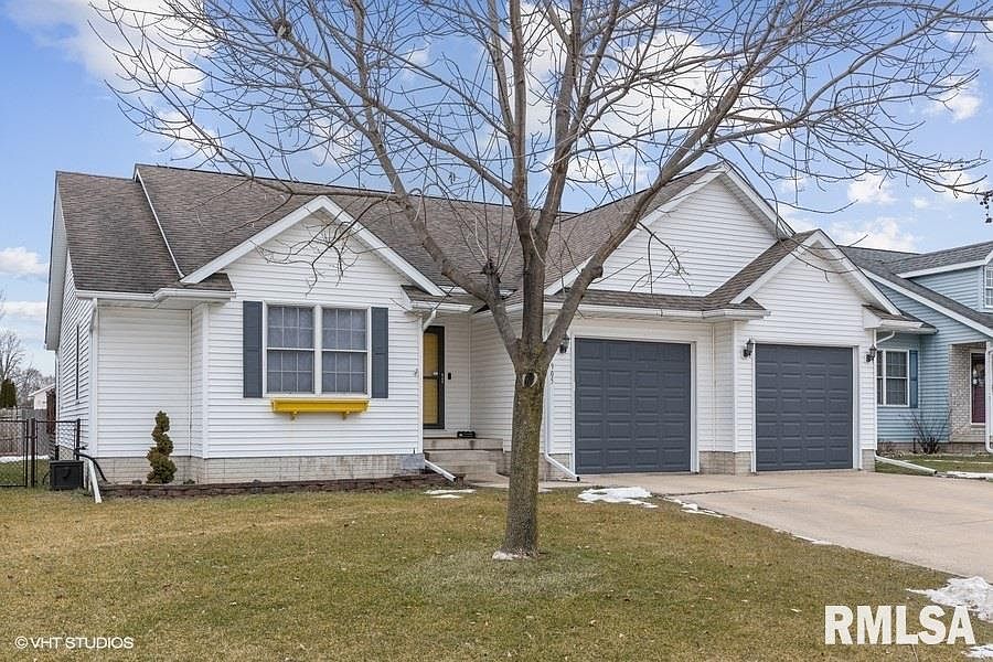1st image of 905 Cypress Dr