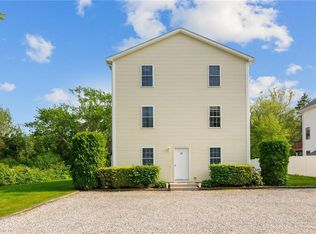 11 Oswego Trl, Narragansett, RI 02882
