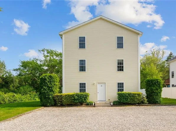 11 Oswego Trl, Narragansett, RI 02882