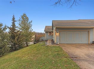 8401 Westridge Rd, Raytown, MO 64138