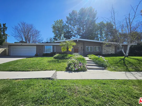 23526 Dolorosa St, Woodland Hills, CA 91367