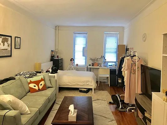 Rented by The Ave Agency, LLC | media 15