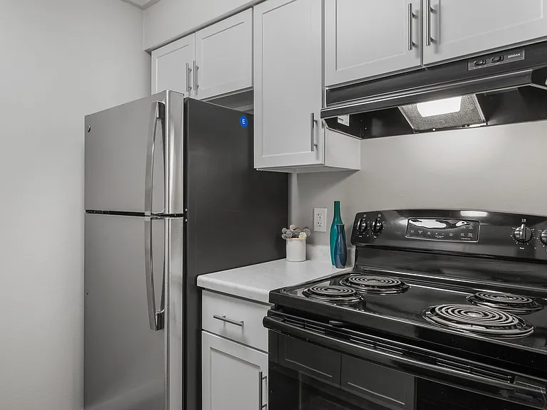 Hillcrest Place — Photo 32