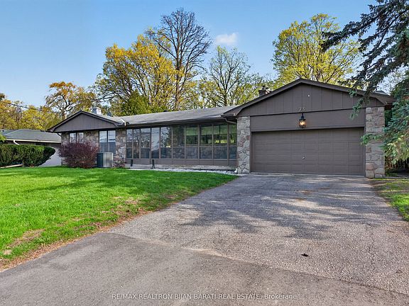 2nd image of 73 Forest Grove Dr