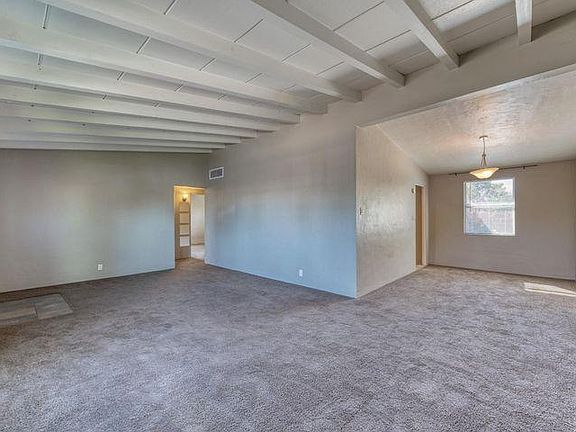 2nd image of 2531 E Amelia Ave