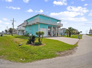 2566 Tide Dr, Crystal Beach, TX 77650