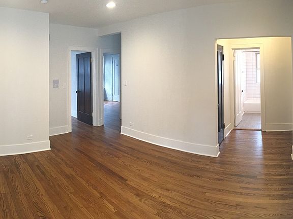 3rd image of 4543 N Albany Ave APT 2