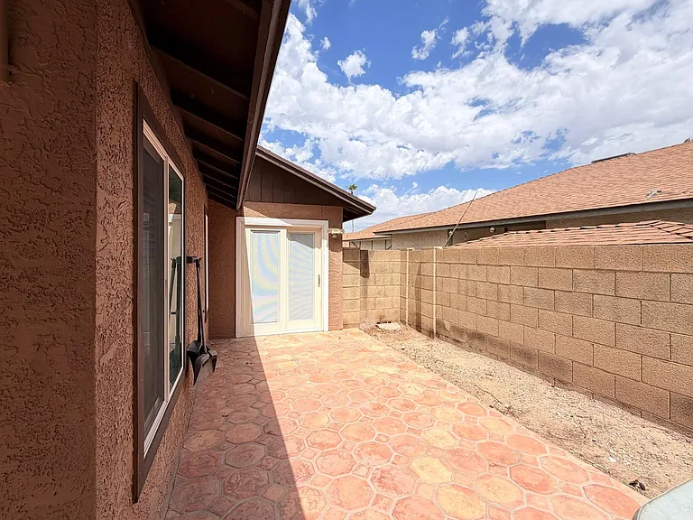 11815 N 65th Dr — Photo 41