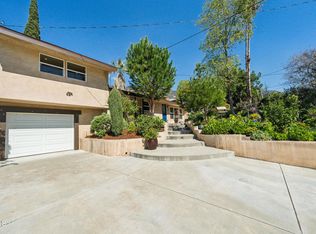 301 E Loma Alta Dr, Altadena, CA 91001