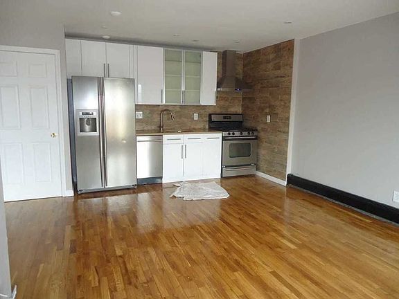 5th image of 1408 Bedford Ave APT 4