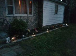 30 Northview Trl, Ridge, NY 11961